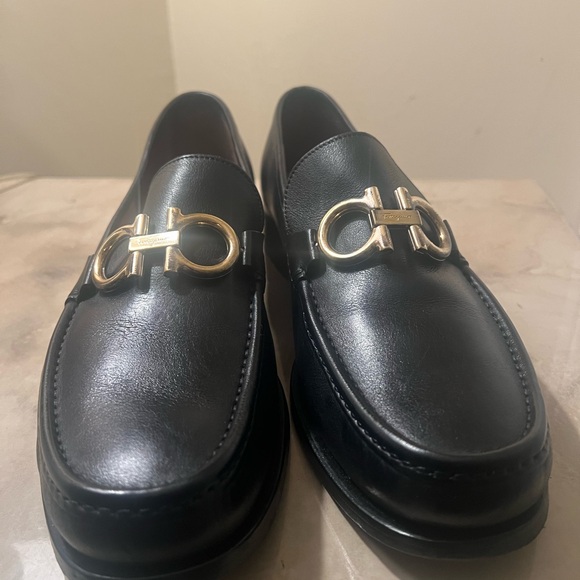Salvatore Ferragamo Black Leather Loafers with Gold Accent - Picture 5 of 10